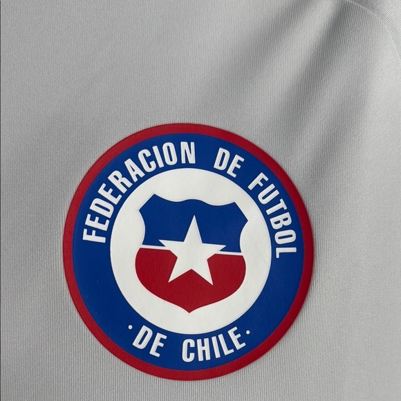 Adidas Men's Gray Chile National Team Jersey Size Medium - Picture 3 of 10